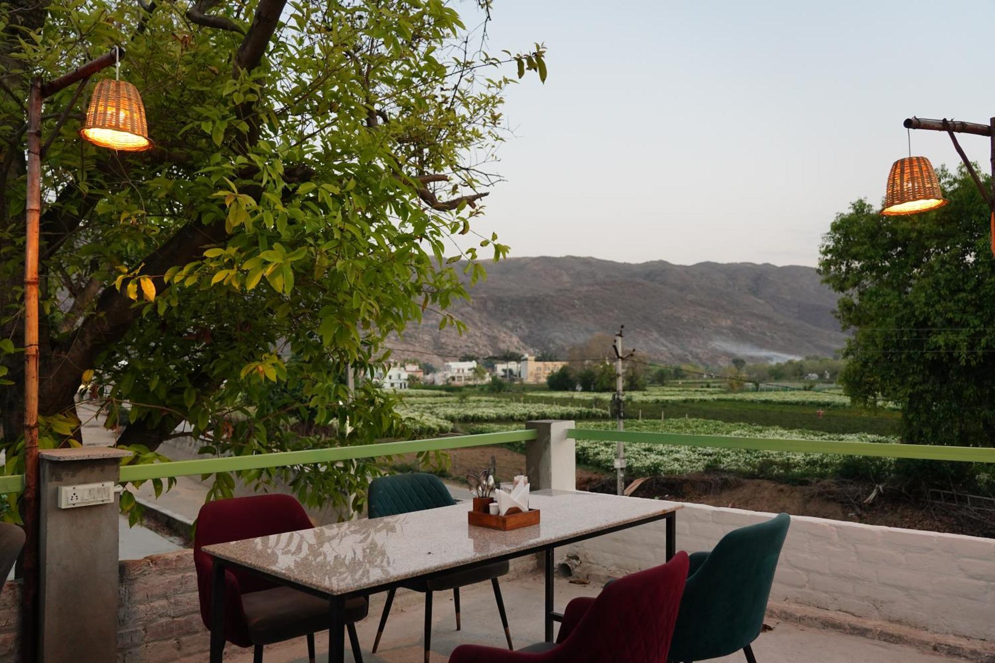 Heli Pushkar Hotel Ngoại thất bức ảnh