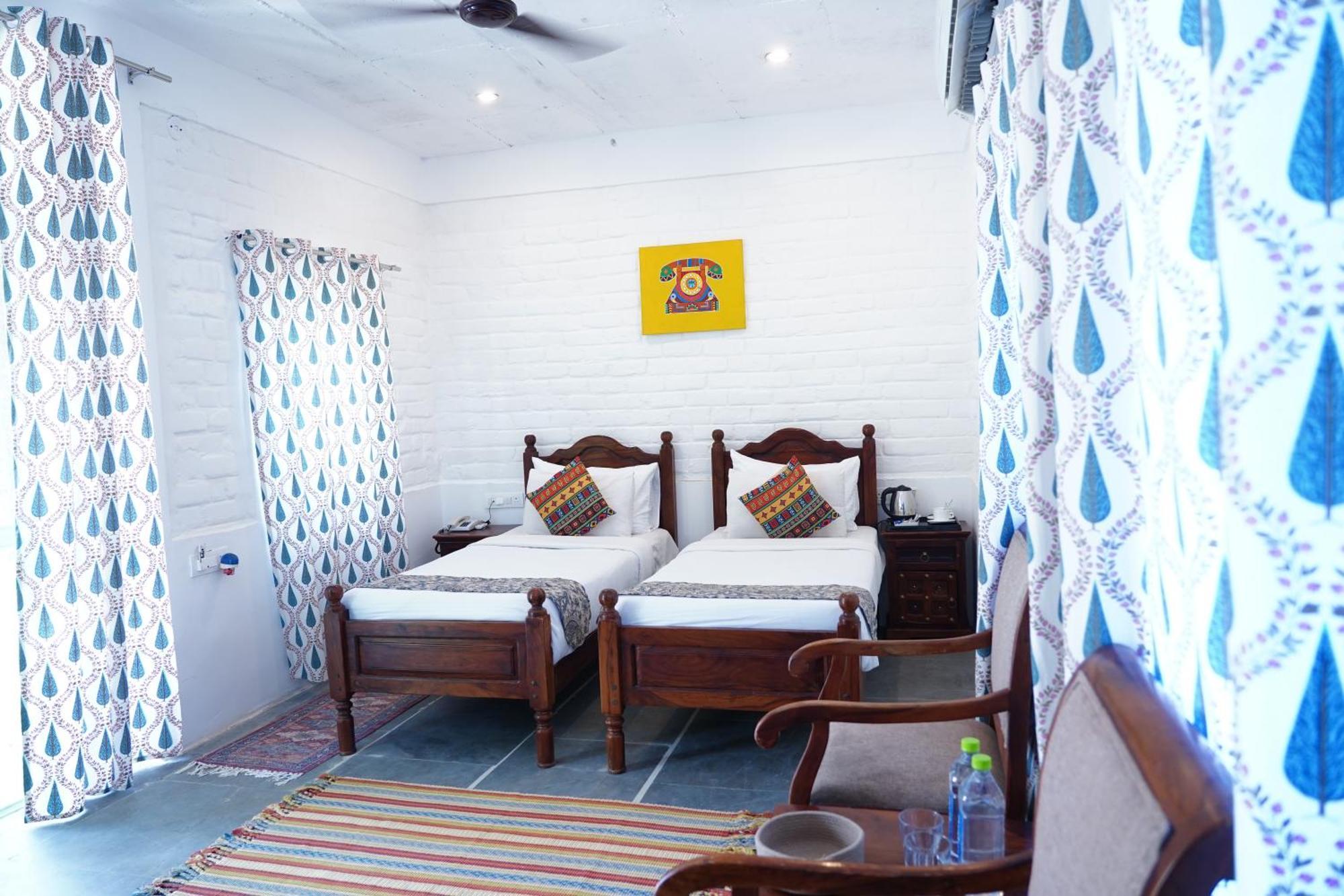 Heli Pushkar Hotel Ngoại thất bức ảnh