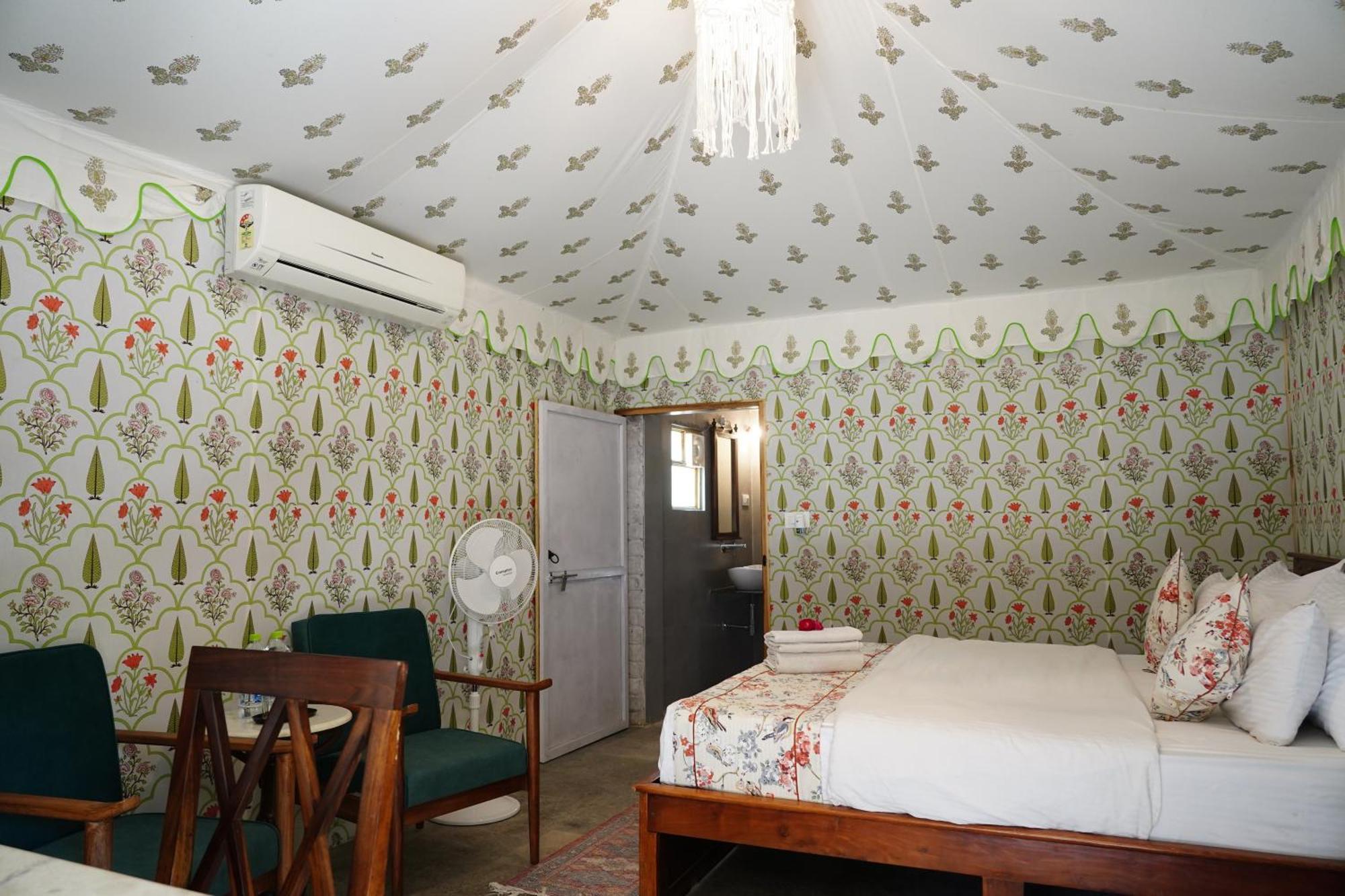 Heli Pushkar Hotel Ngoại thất bức ảnh