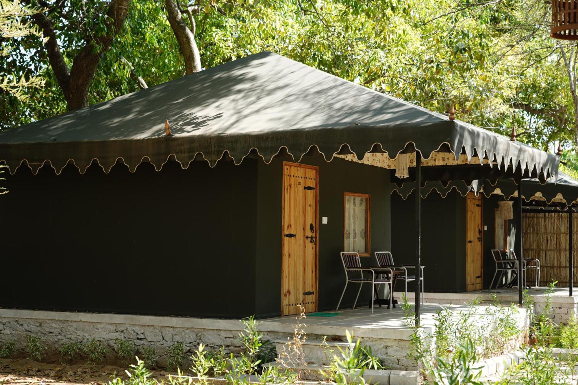 Heli Pushkar Hotel Ngoại thất bức ảnh