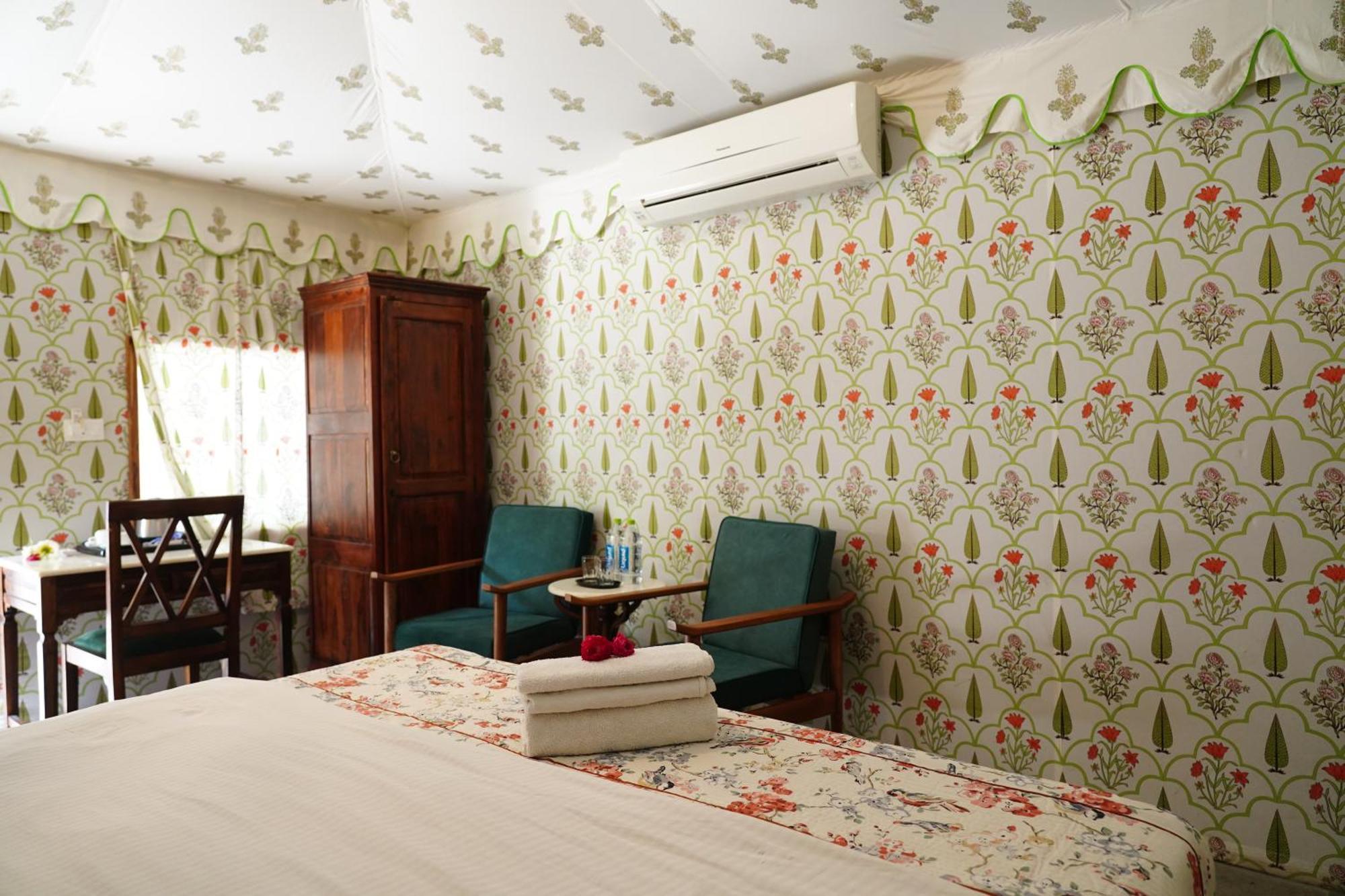 Heli Pushkar Hotel Ngoại thất bức ảnh